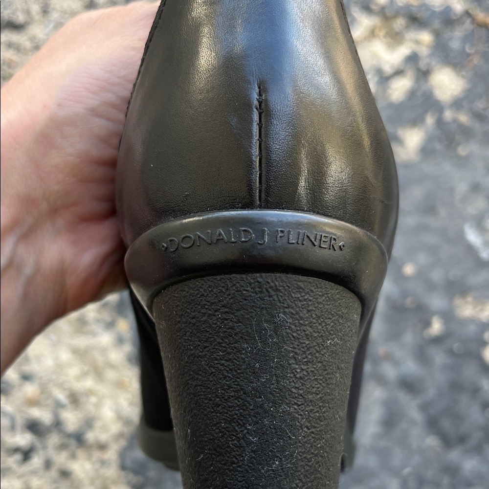 EUC Donald J. Pliner leather/nylon Black Heeled Boots with Zipper - Picture 7 of 16
